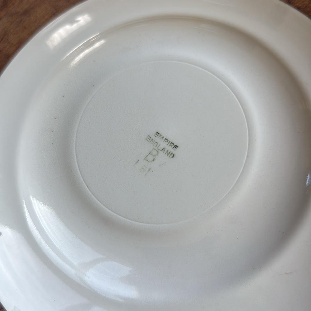 SET OF 8 Empire England rosebud salad plates - Picture 3 of 4
